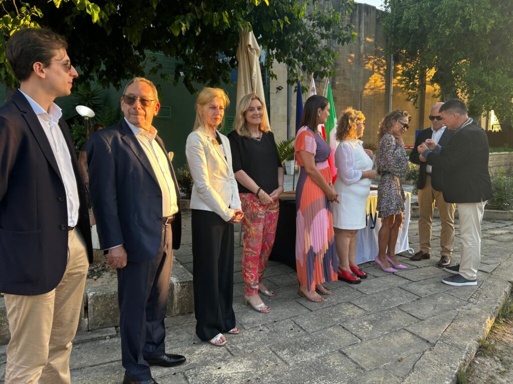 The new members being 'pinned'