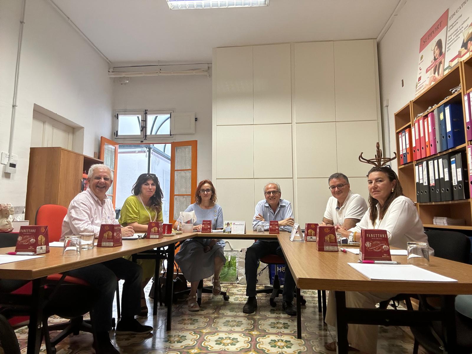 Delegates from Rotary La Valett and Dar Tghanniqa Ta’Omm discussing the Grant